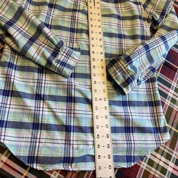 Ralph Lauren Classic Fit Men’s Plaid Button Down - Picture 9 of 9